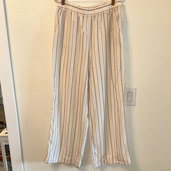 H&M Beige Striped Wide Leg Pants - Picture 1 of 6